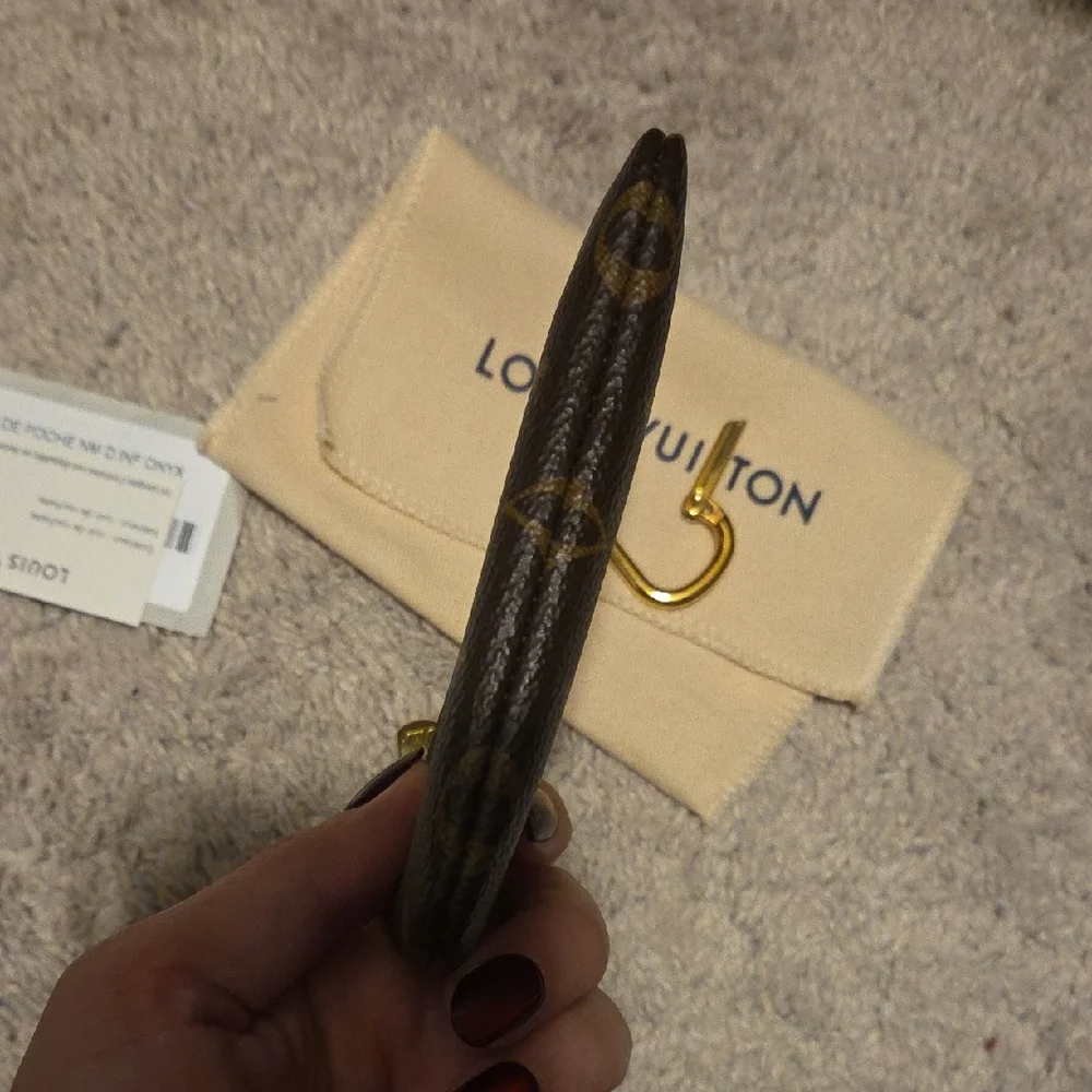 Louis Vuitton Brown Monogram Key Holder - Picture 5 of 8